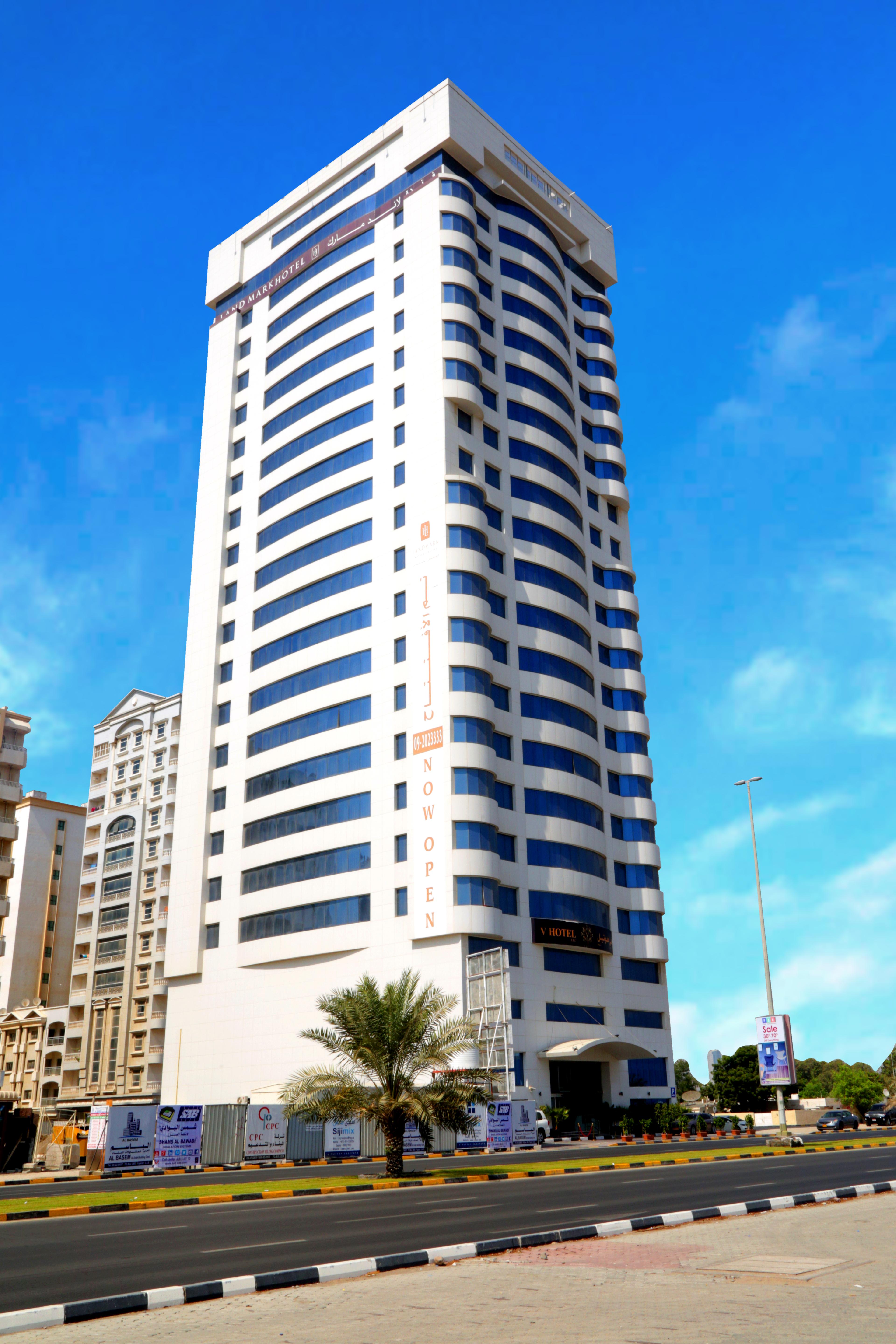 V Hotel Al Fujayrah Exterior foto