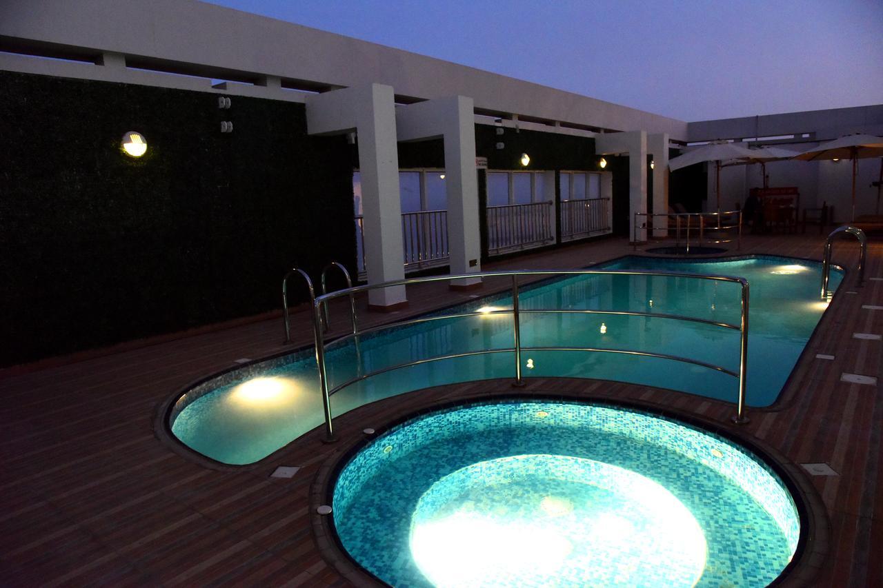 V Hotel Al Fujayrah Exterior foto